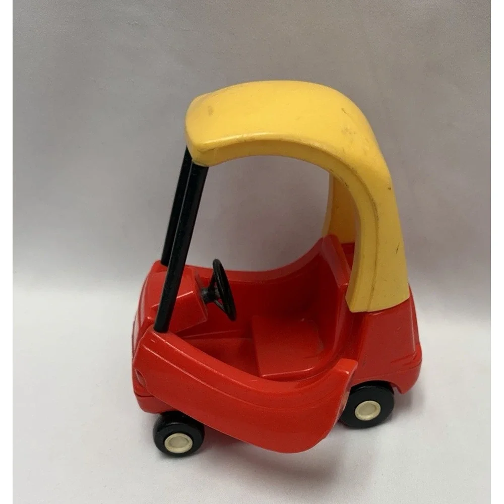 Vintage Little tikes Dollhouse Cozy Coupe Car Red Yellow